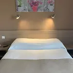 波赫瓦日酒店 3*