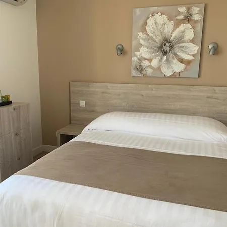 Szálloda Beau Rivage Le Lavandou