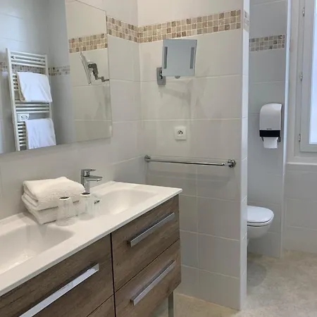 Szálloda Beau Rivage 3*