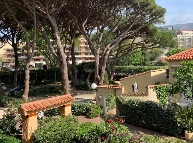 Hotell Beau Rivage 3*