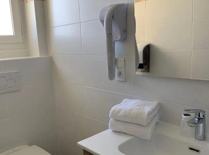 Hotell Beau Rivage Le Lavandou