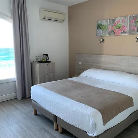 ホテル Beau Rivage 3*